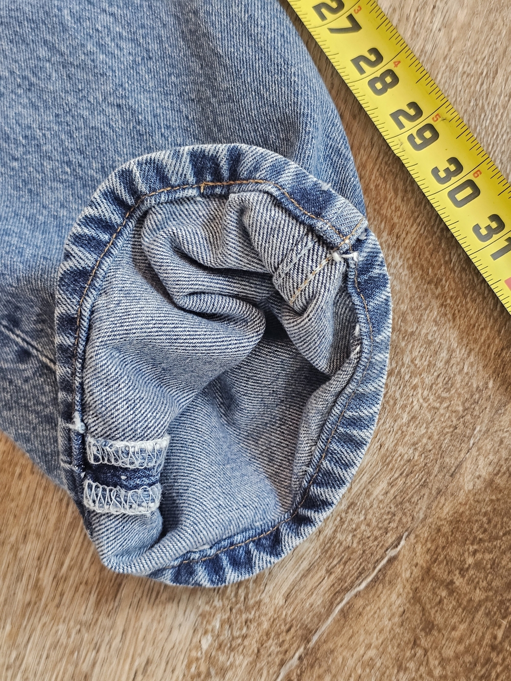 🔥Vintage Y2K Levi's 501 Jeans 32x33 Button Fly Made in Colombia 06/00 Tag 32x36 - Picture 16 of 16